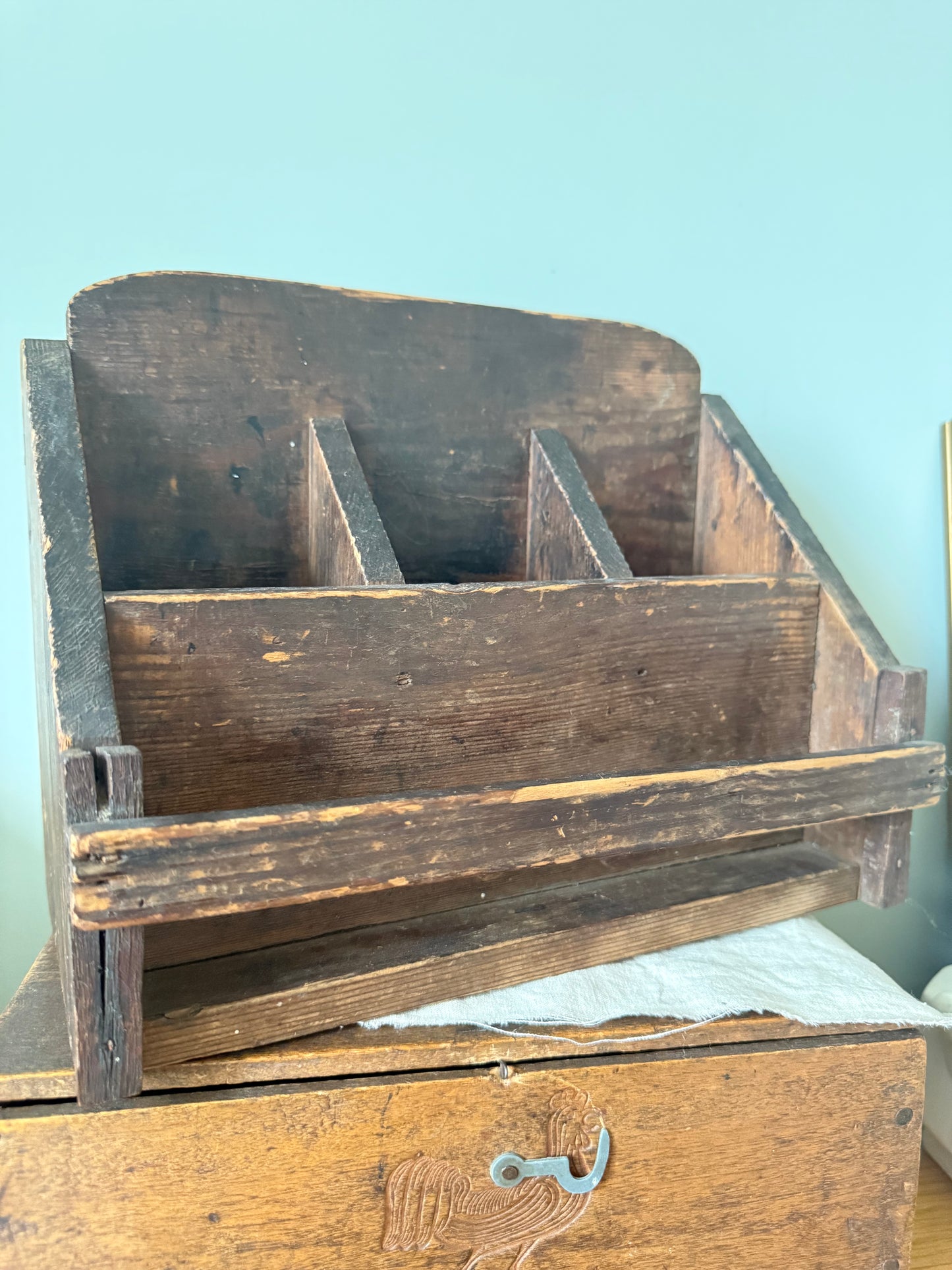 Vintage Solid Wood Spoon Rack with 6 Wooden Spoons