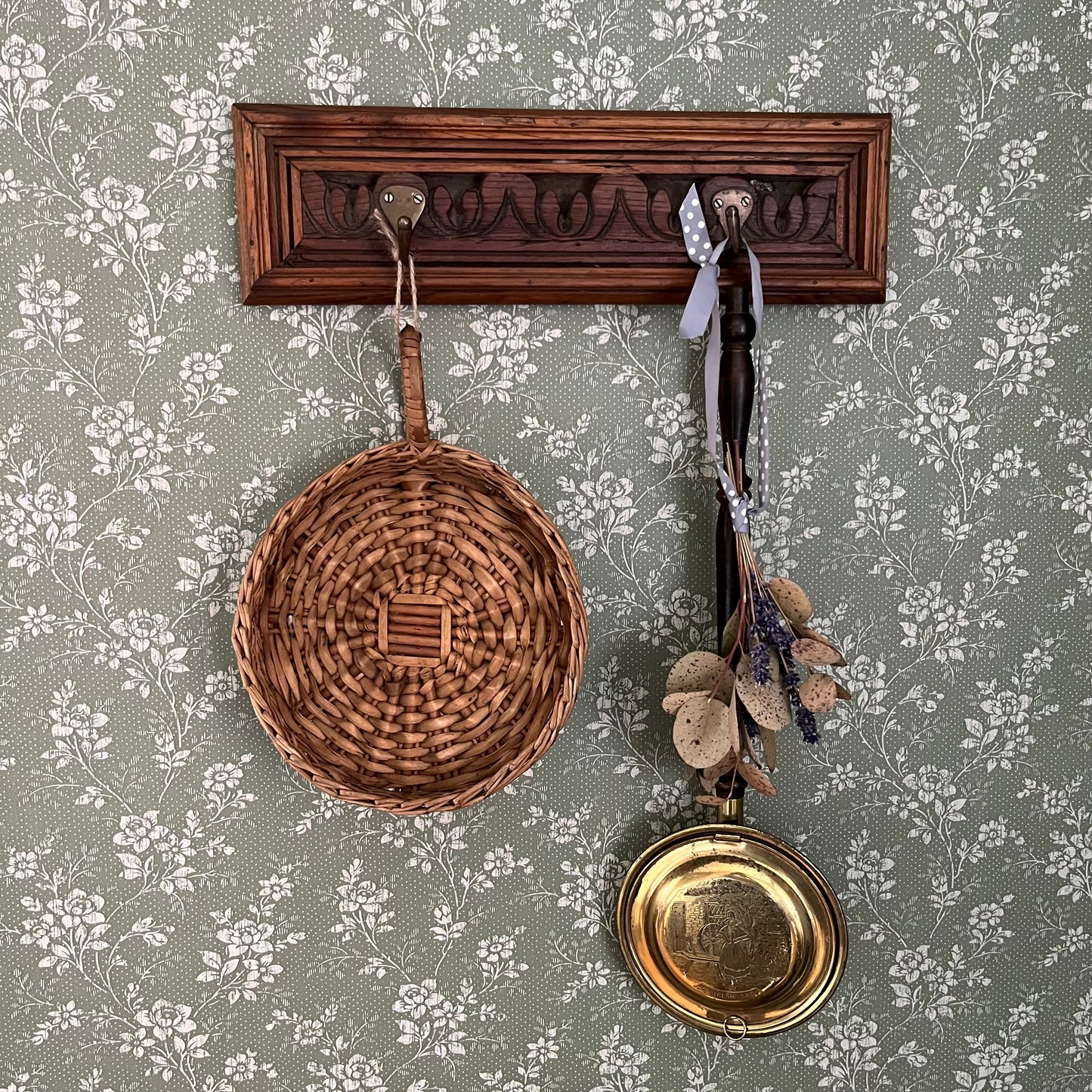 Wicker Basket with Round Handle – 20cm Diameter