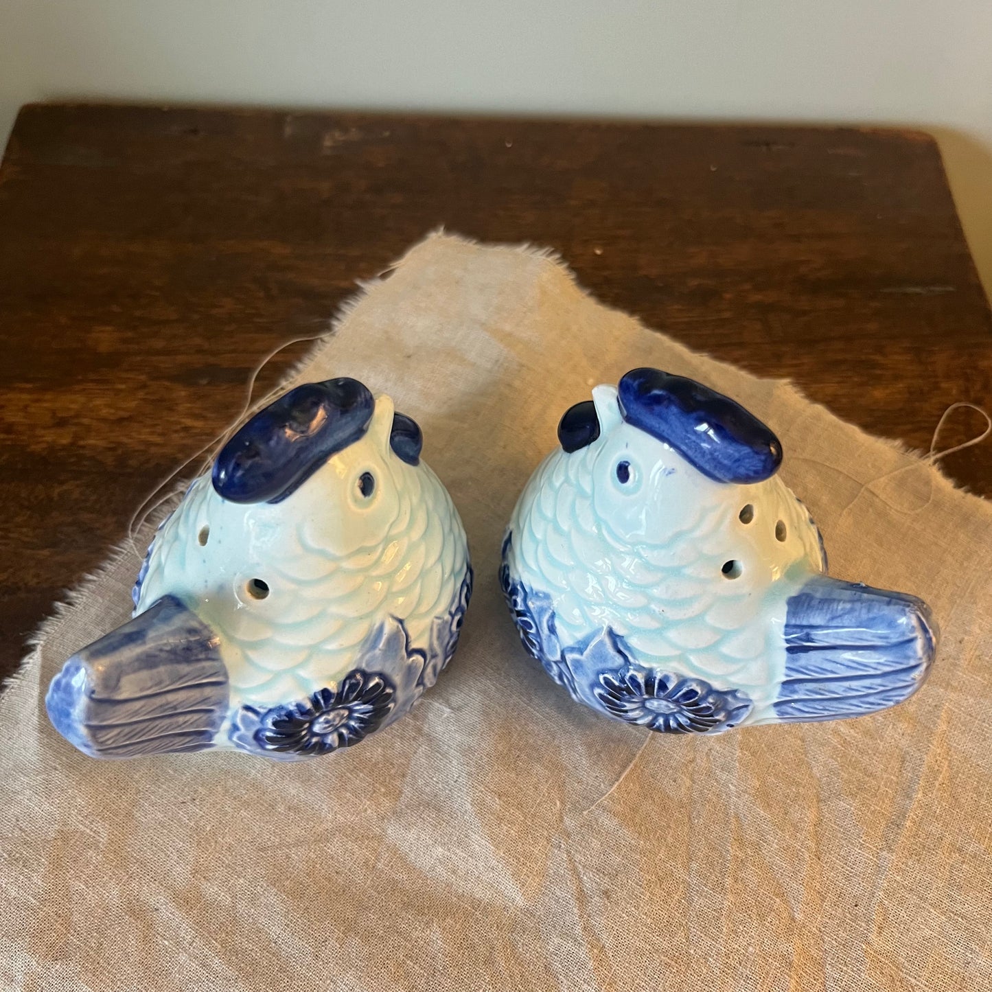Vintage Blue Chicken Salt & Pepper Shakers – Set of 2