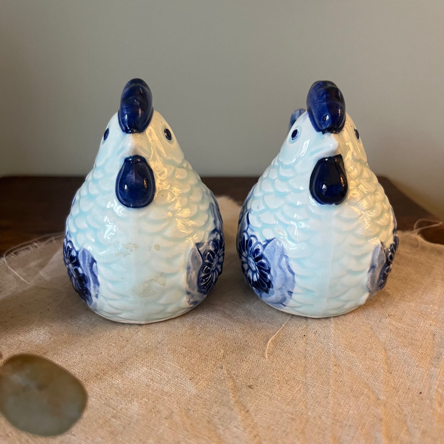 Vintage Blue Chicken Salt & Pepper Shakers – Set of 2