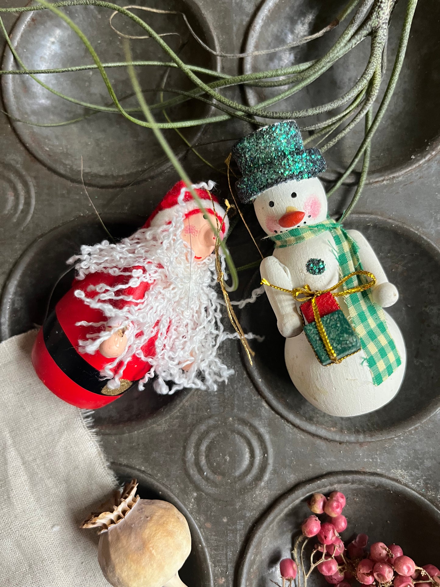 Vintage Christmas Wooden Hanger Sets