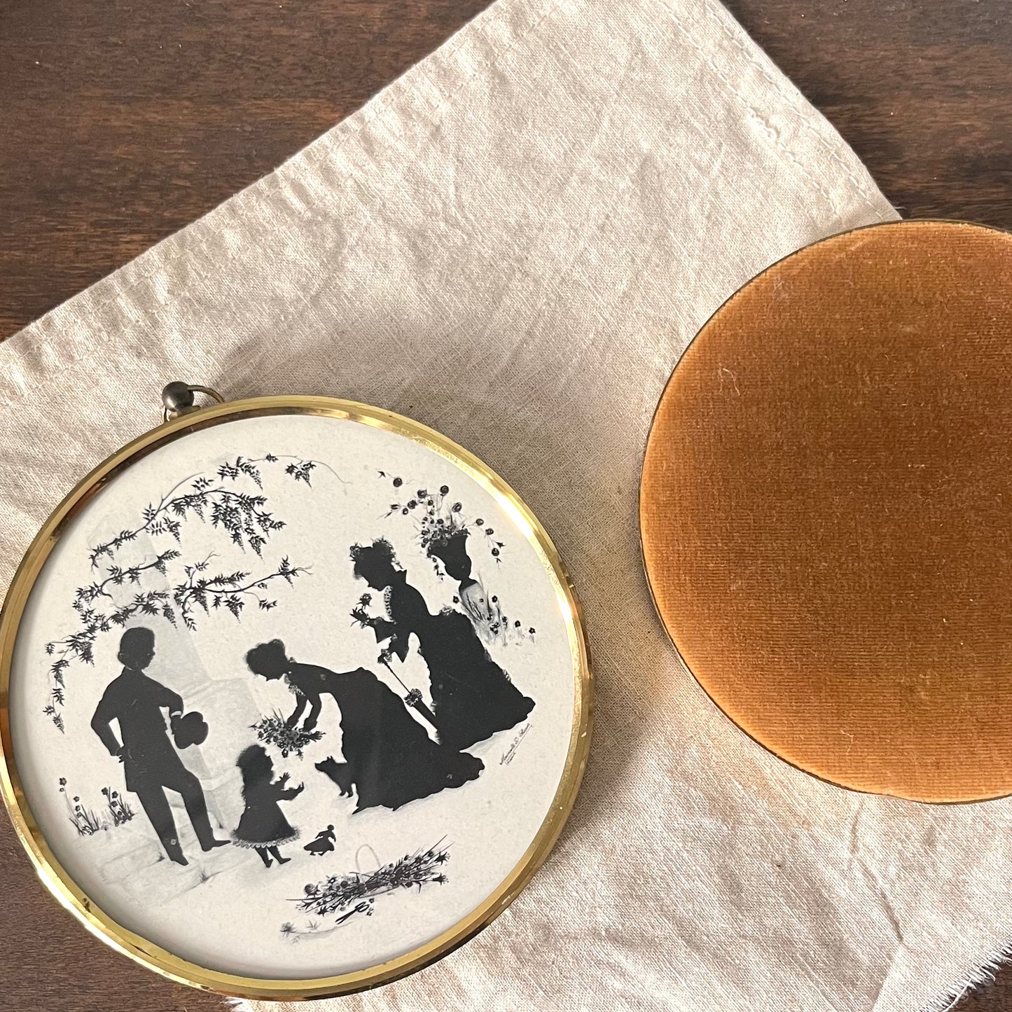 Set of 3 Vintage Silhouette Pictures