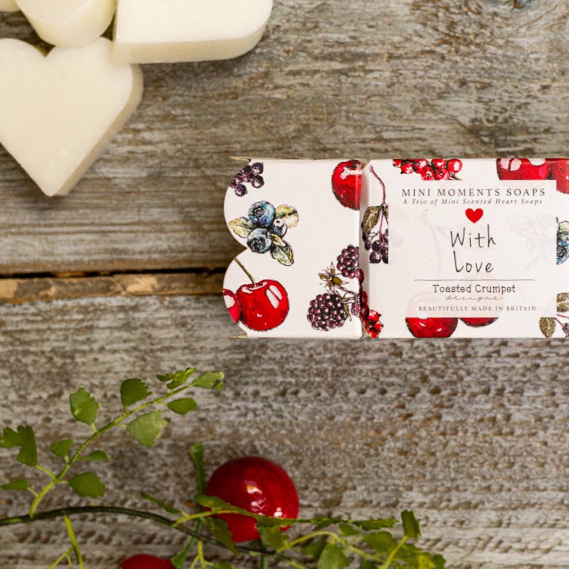 Mon Cheri Boxed Mini Soaps – Cracker Gift Set