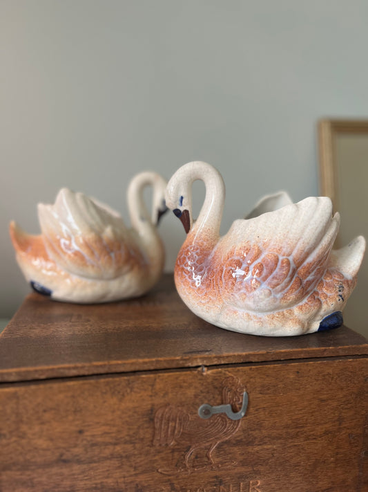 Small Swan Planter