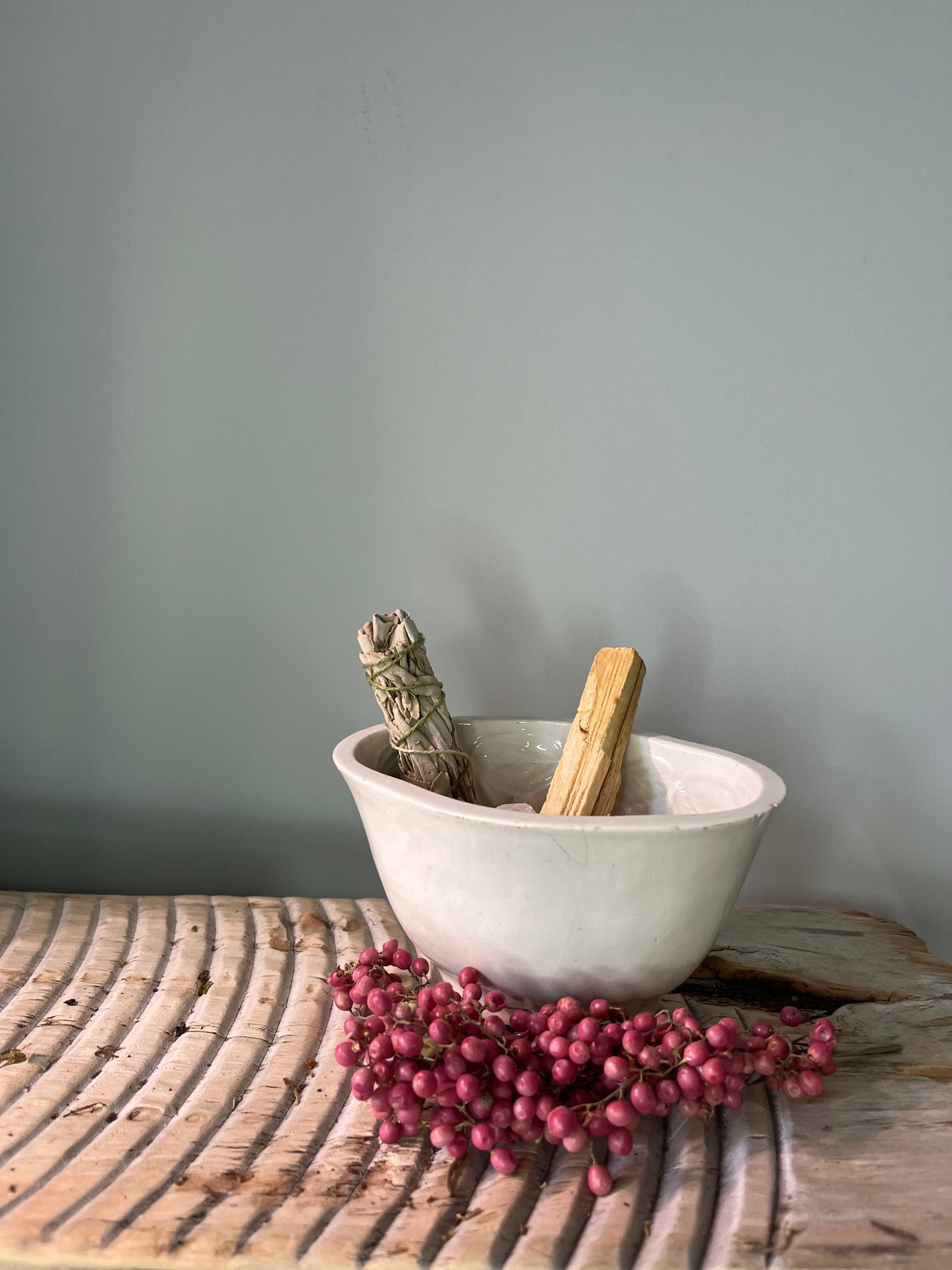 Mindful Moments Smudge Set with Mini Porcelain Jelly Mould