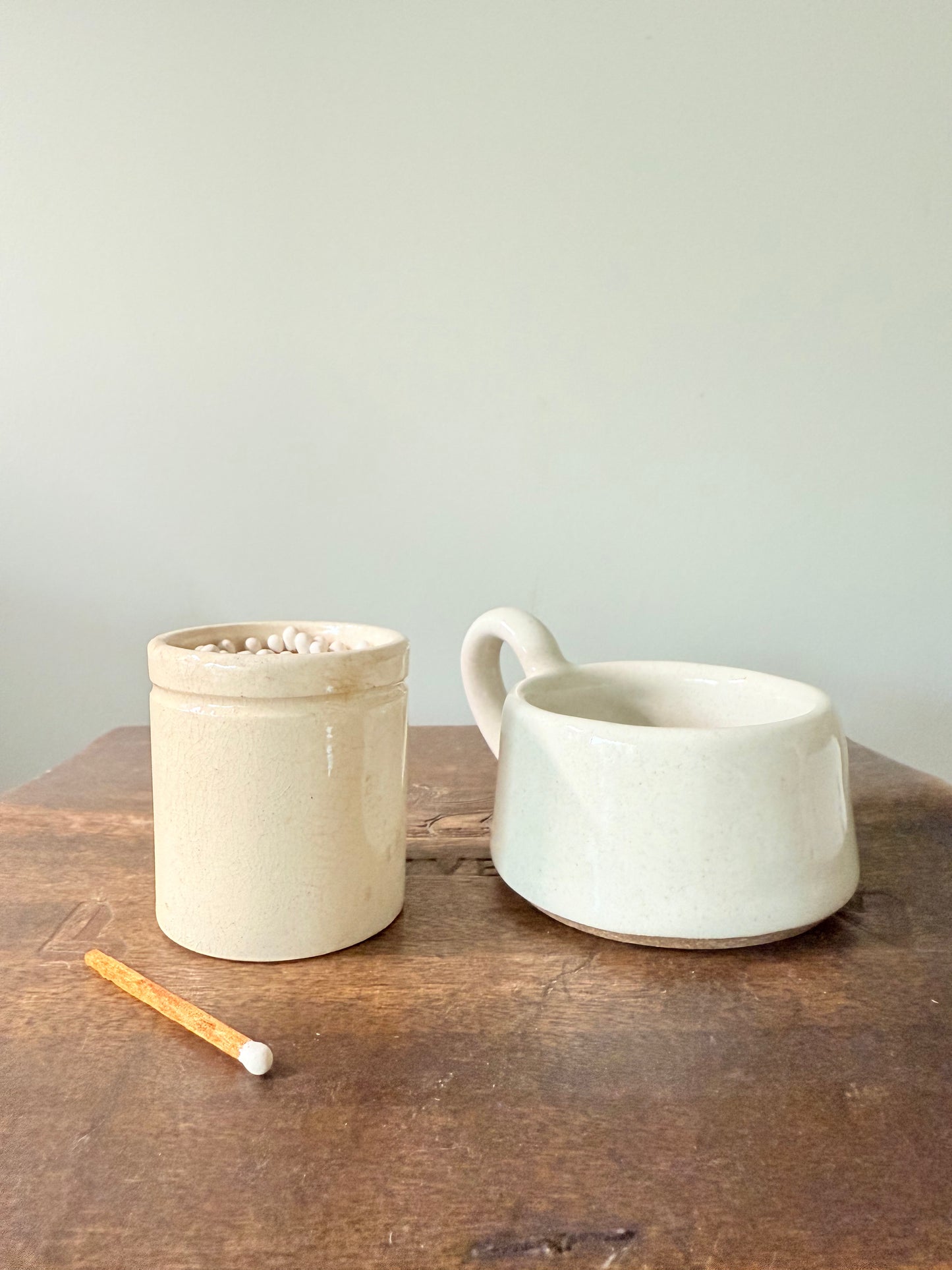 Tea Light Cup and Match Pot Gift set white