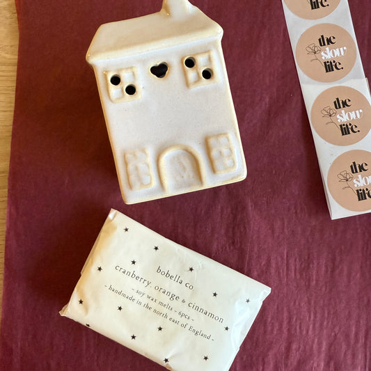 Wax Melt Gift Set – House Burner & Melts