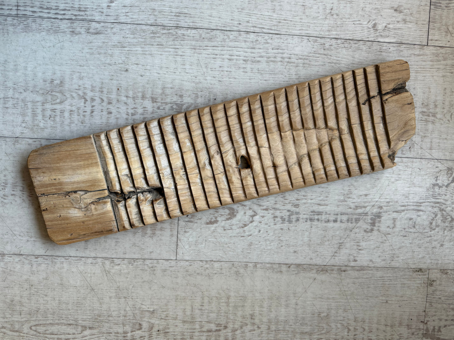 Vintage Wooden Washboard – light